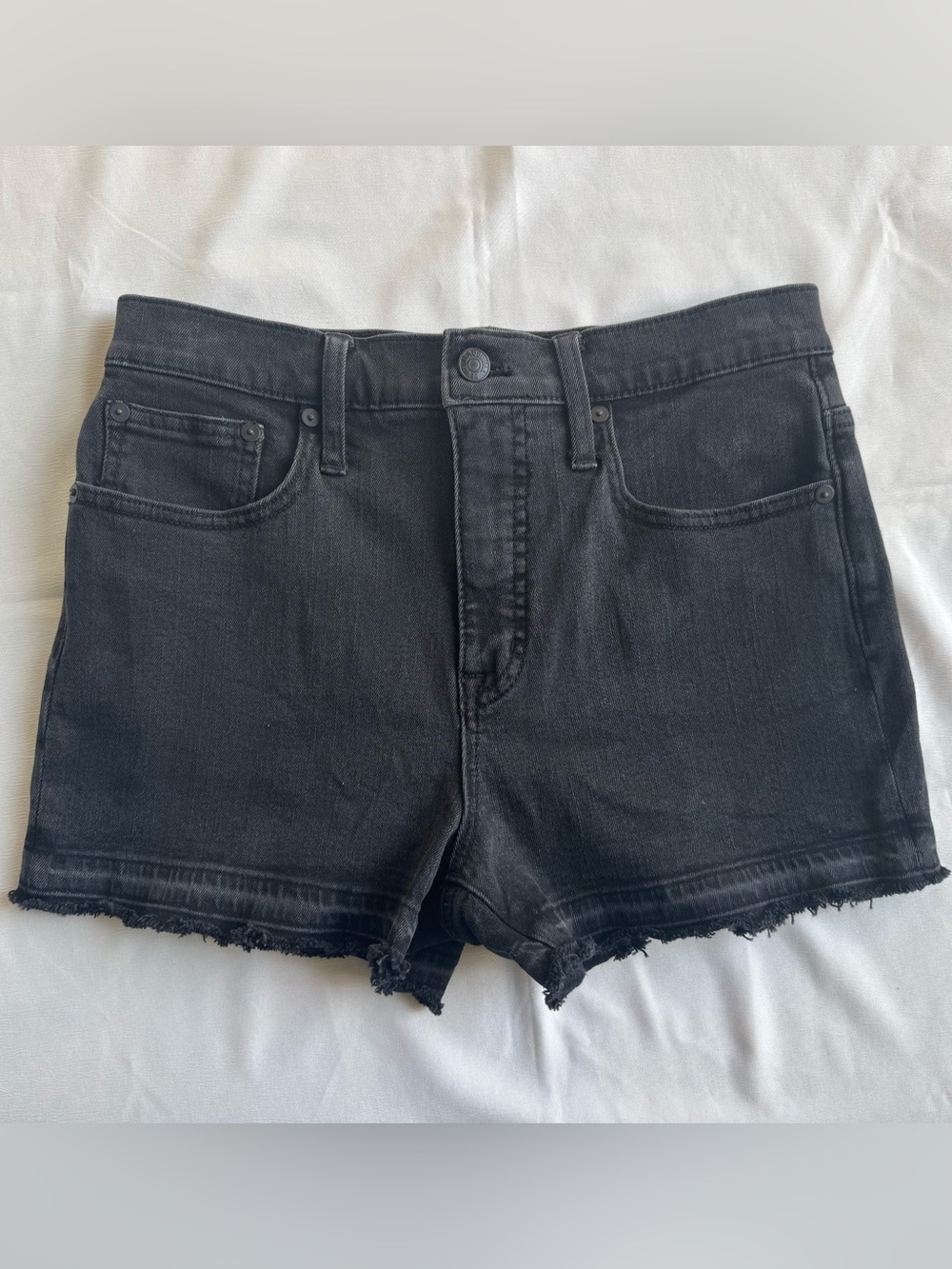 Madewell High-Rise Denim Shorts in Clint Wash: Drop-Hem Edition, Size 27, J3643